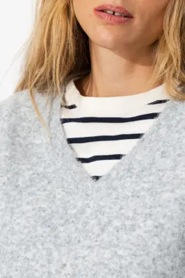 Pull col V Femme — photo 5