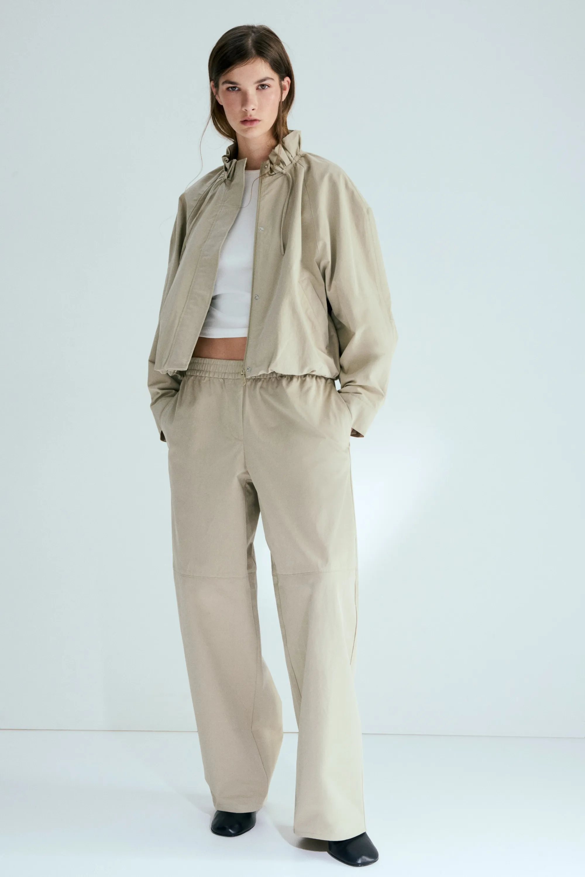 Pantalon en twill avec jambes barrel - Beige