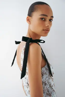 Robe avec bretelles à nouer et jupe évasée - Bleu clair/fleuri — photo 3