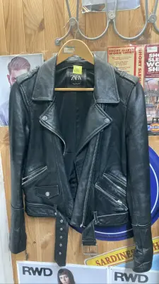 Veste en cuir ZARA — photo 1
