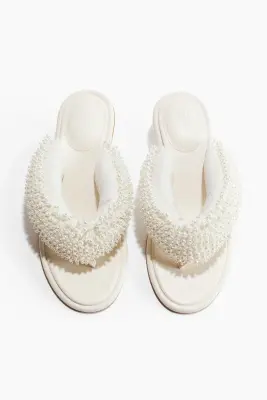 Sandales à talon avec perles fantaisie - Crème — photo 2