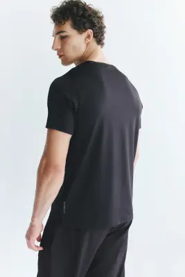 T-shirt de sport en mesh DryMove™ - Noir — photo 2
