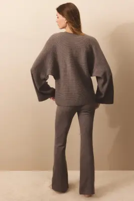 Pantalon en maille avec ceinture repliée - Taupe — photo 2