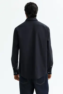 Chemise Slim Fit en coton - Bleu marine — photo 4