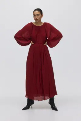 Longue robe plissée - Rouge foncé — photo 2
