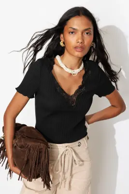 T-shirt détail dentelle Femme — photo 2