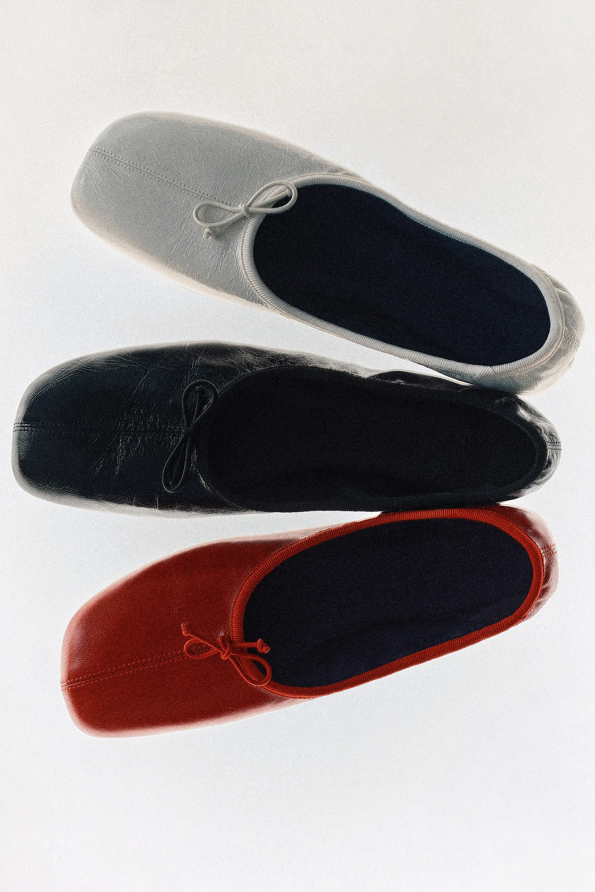 BALLERINES PLATES CUIR - BLANC