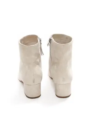 Bottines GABBIE bout amande petit talon en suede blanc beige Prix boutique 590€ Taille 37 — photo 5