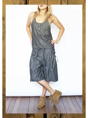Salopette short en coton gris foncé NEUVE Taille 36/38 — photo 2