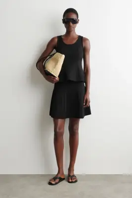 TOP SCULPTÉ EN MAILLE À PANNEAUX - NOIR — photo 1