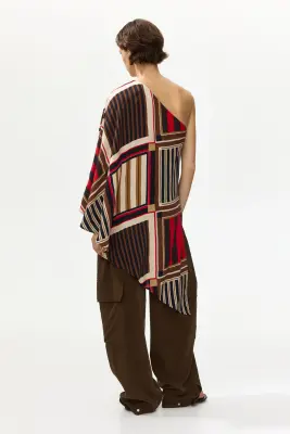 Top cape asymétrique en satin - Marron/motif — photo 1