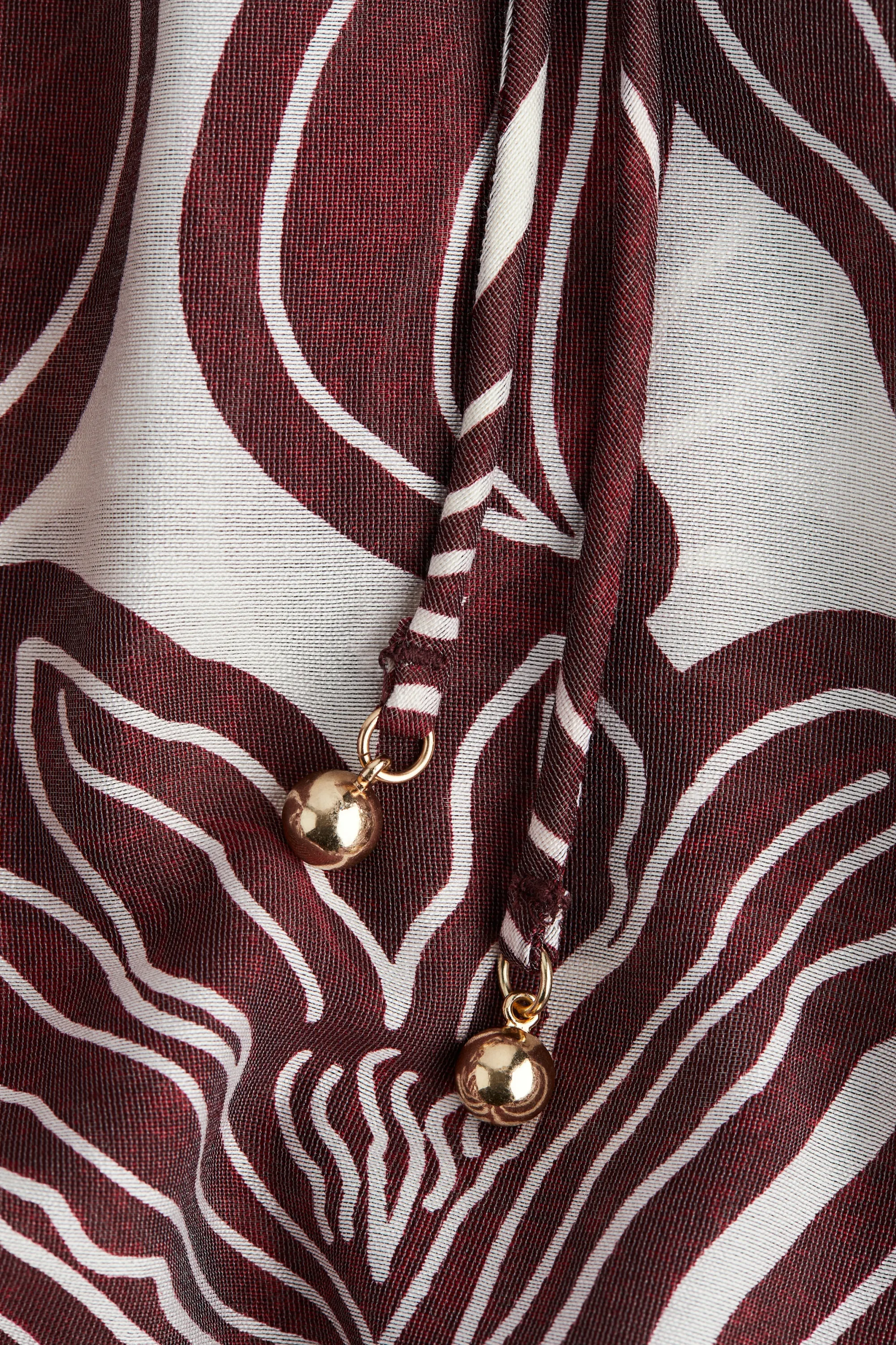 Robe oversize avec ceinture à nouer - Blanc/bordeaux/fleuri