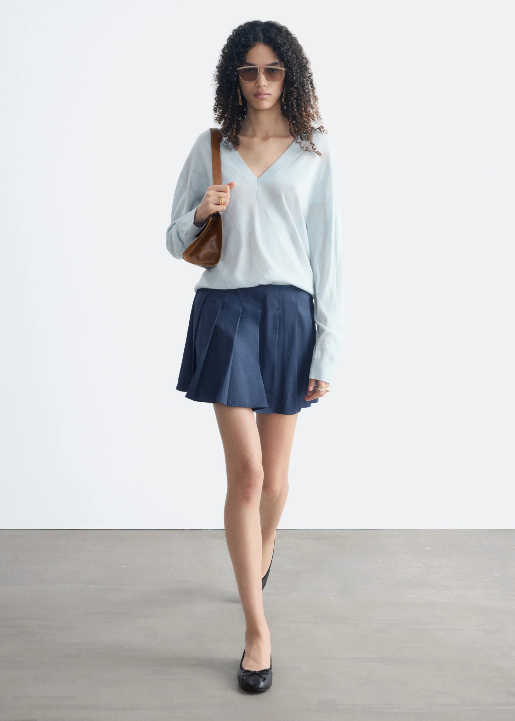 Pull en laine mérinos à encolure en V plongeante - Bleu clair