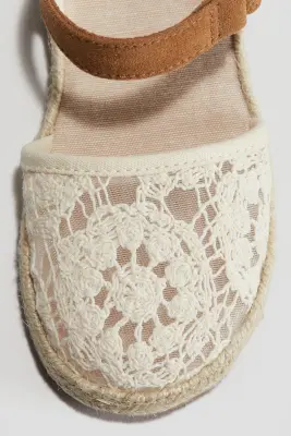 Sandales façon crochet - Crème — photo 2