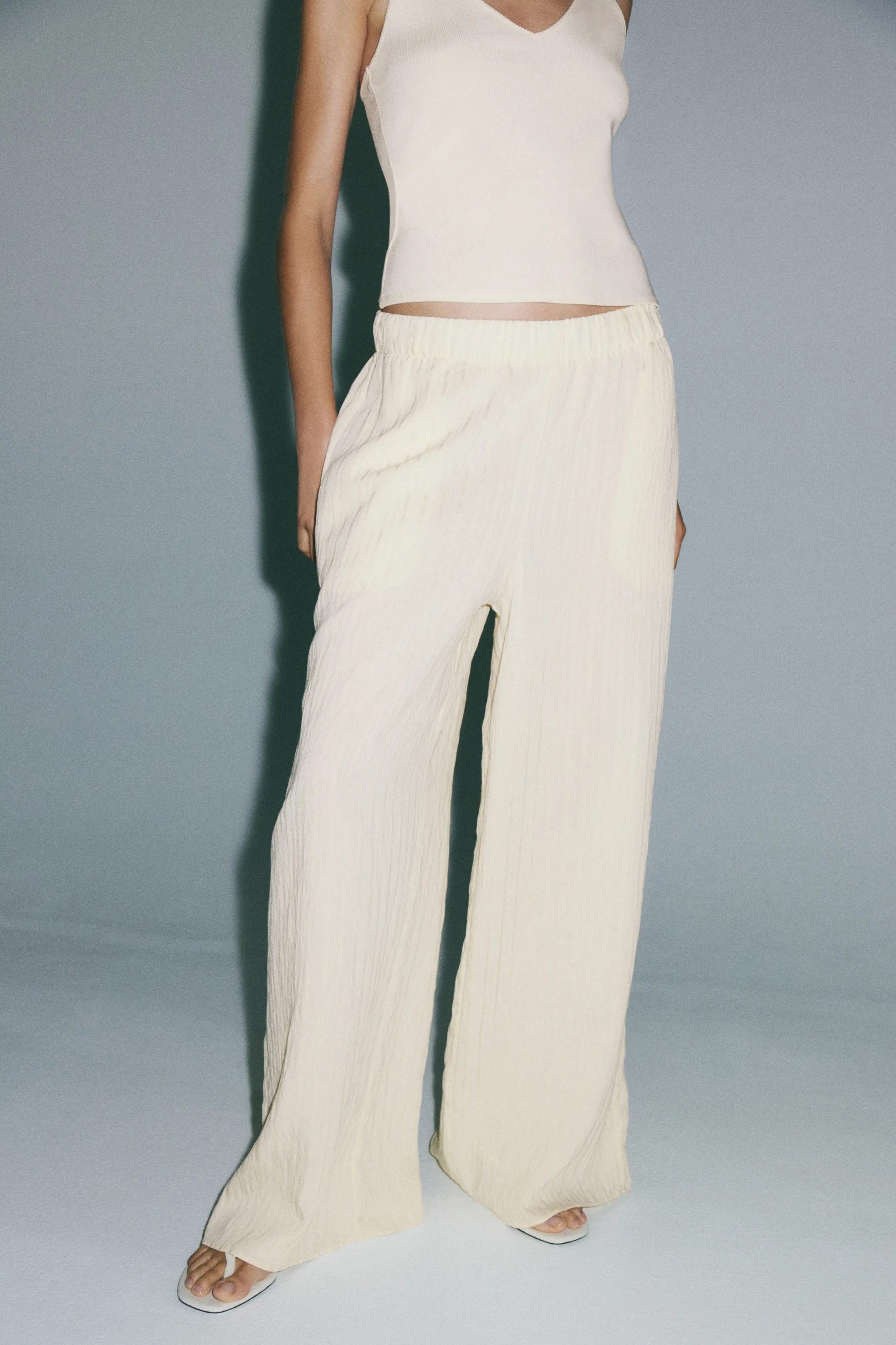 Pantalon texturé en viscose mélangée - Beige clair