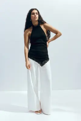 Top dos nu avec dentelle - Noir — photo 1