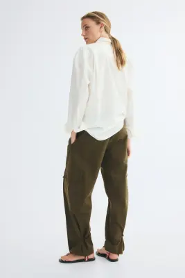 Pantalon barrel cargo - Vert kaki — photo 3