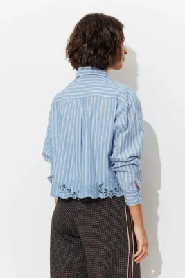 Chemise rayée détail dentelle — photo 4