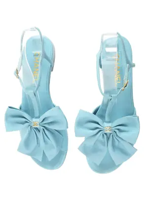 Sandales plates en cuir bleu clair à noeud Prix boutique 1300€ Taille 38 — photo 3