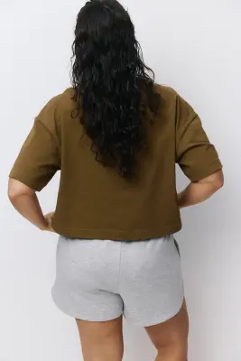 T-shirt boxy - Vert kaki — photo 2