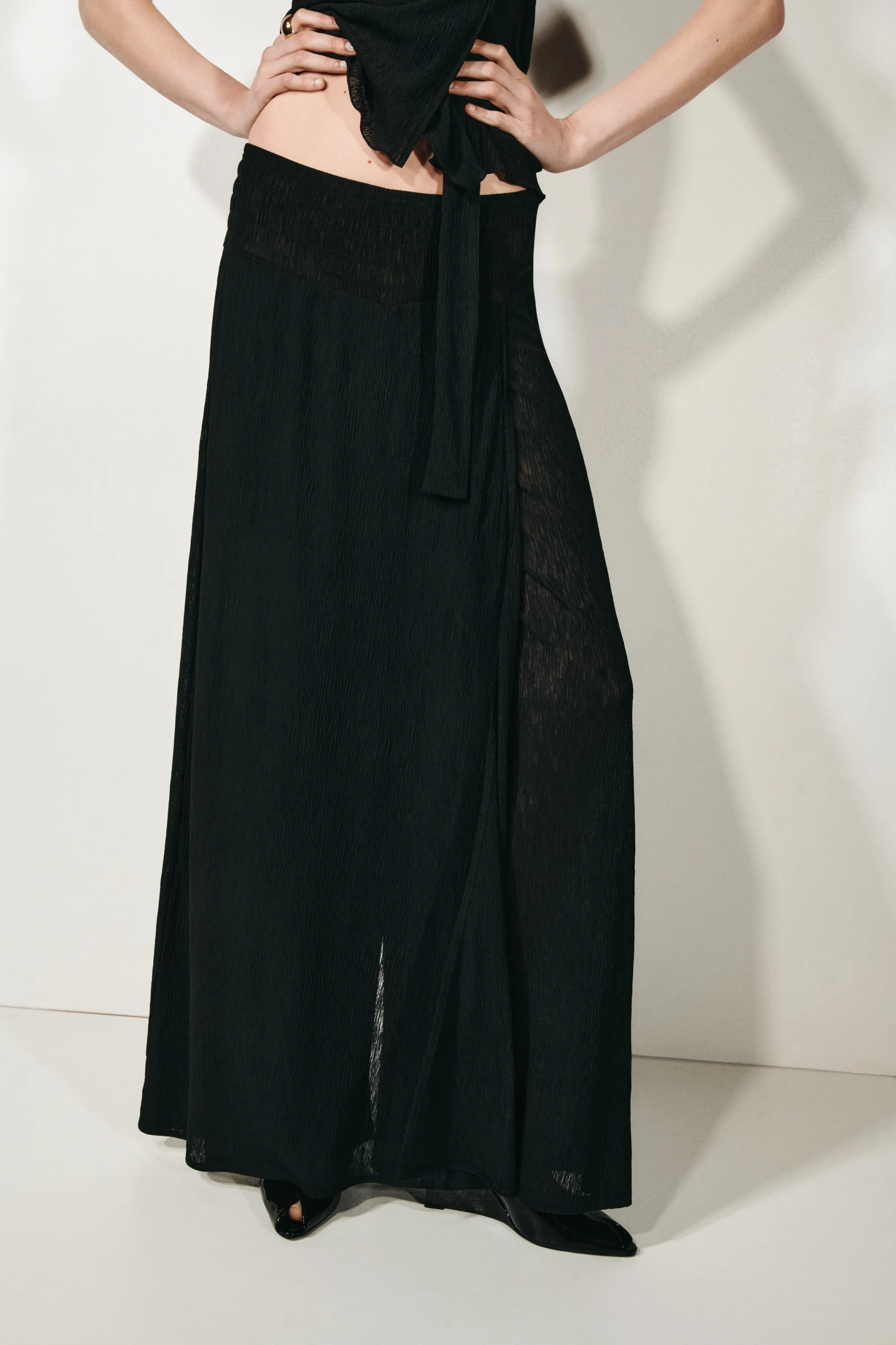 Pantalon froissé à effet croisé - Noir