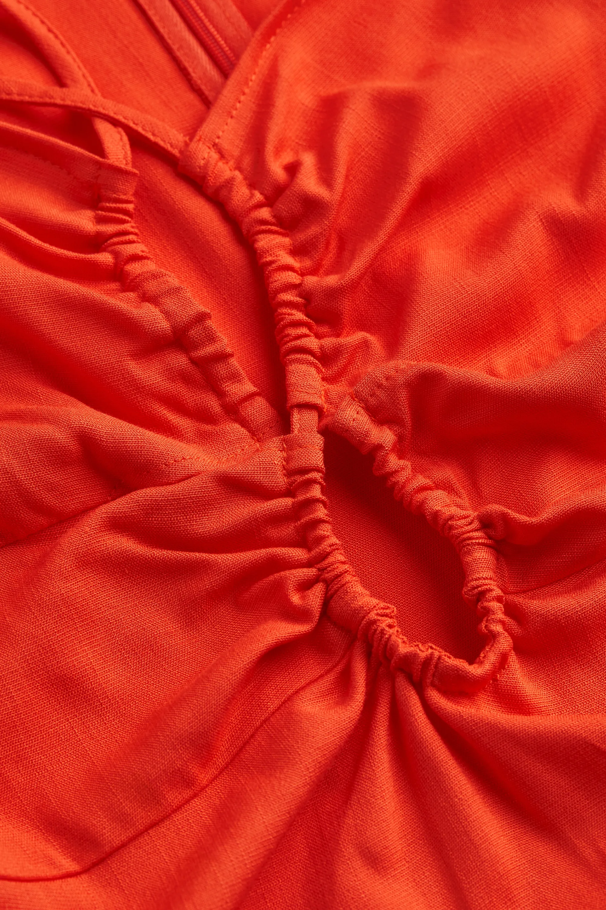 Robe moulante avec dos nu - Rouge vif