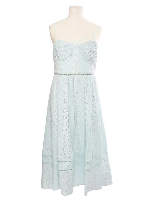 Robe midi cintrée en dentelle oeillet bleu clair à fines bretelles Prix public 540€ Taille XS/S