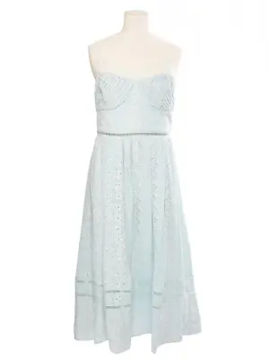 Robe midi cintrée en dentelle oeillet bleu clair à fines bretelles Prix public 540€ Taille XS/S — photo 1