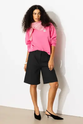 Bermuda uni à pinces Femme — photo 3