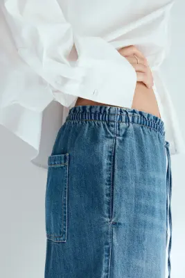 Pantalon en denim avec taille élastique - Bleu denim — photo 2