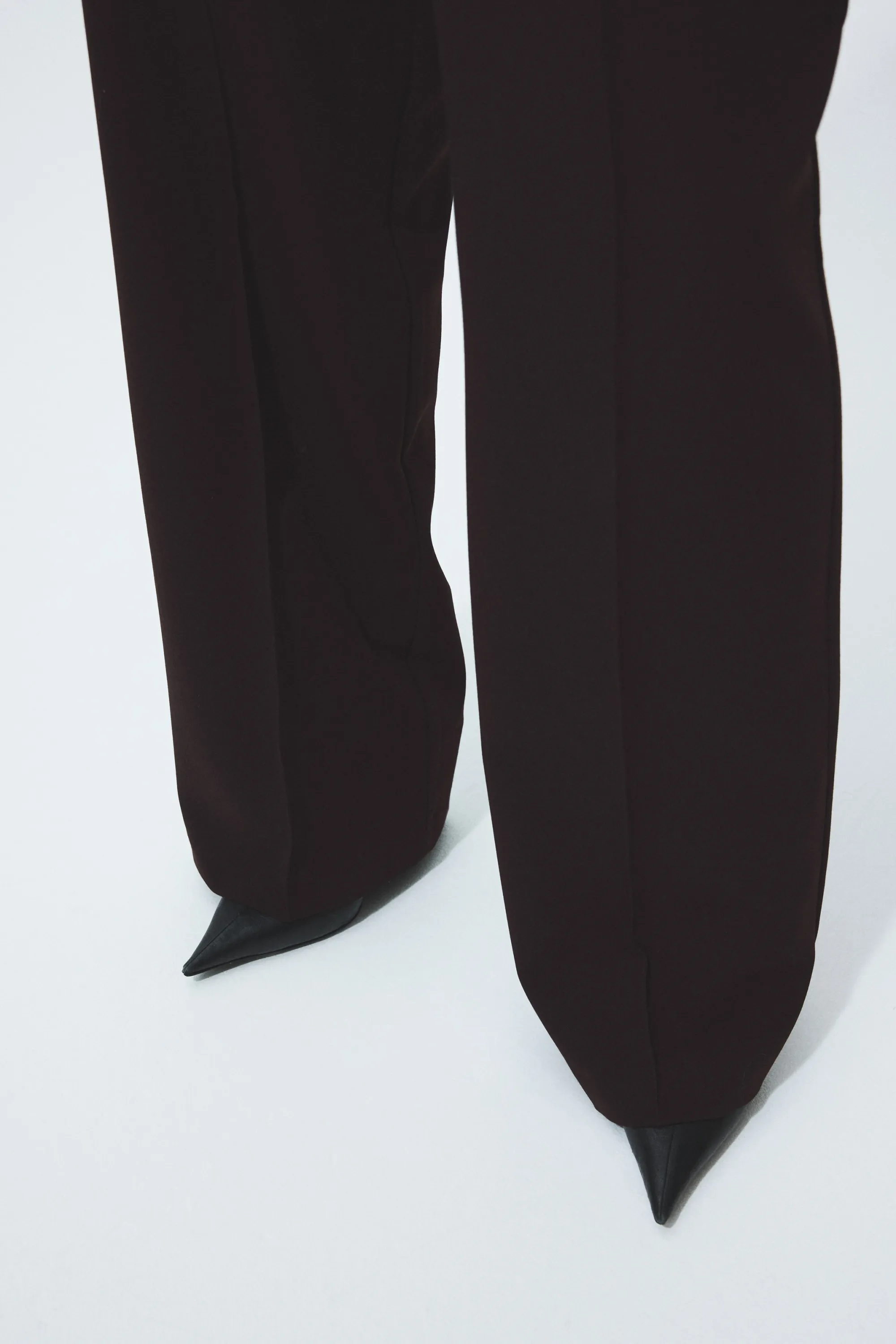 Pantalon chic avec ceinture - Marron foncé