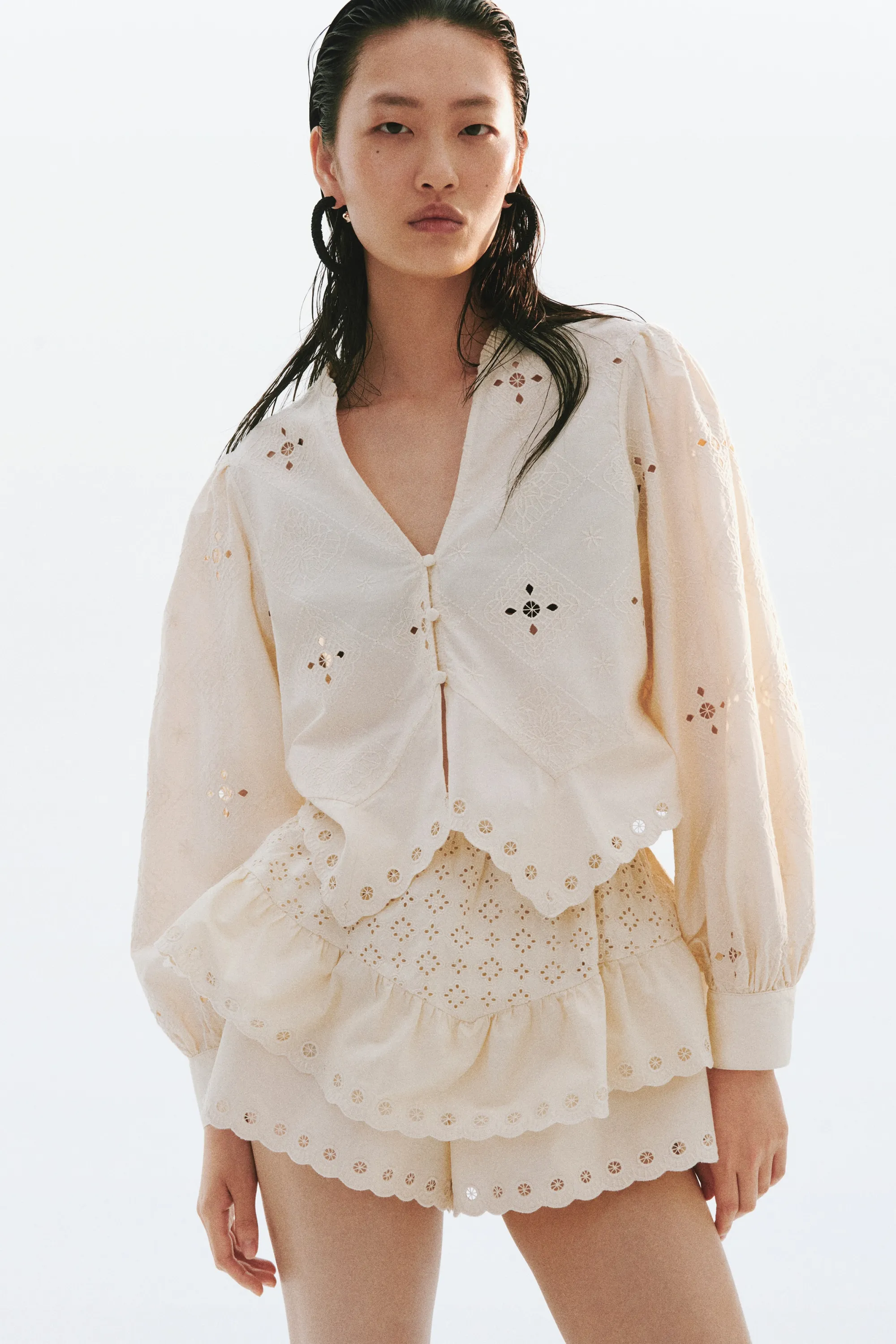 Short en coton avec broderie anglaise - Crème