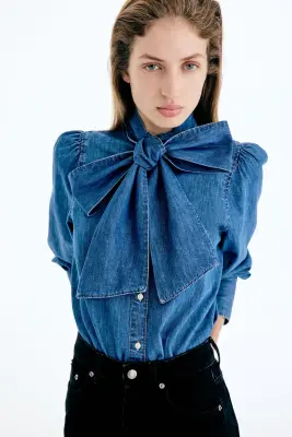 Blouse en denim avec écharpe - Bleu denim — photo 3