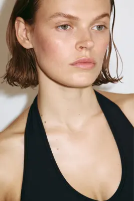 Top de sport avec soutien-gorge intégré DryMove™ - Noir — photo 1