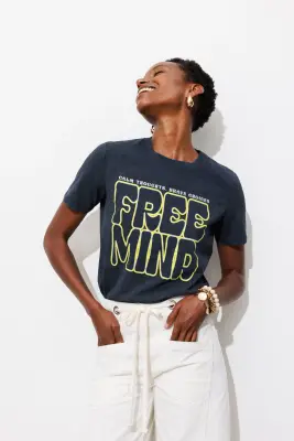 T-shirt à message 'free mind' — photo 2
