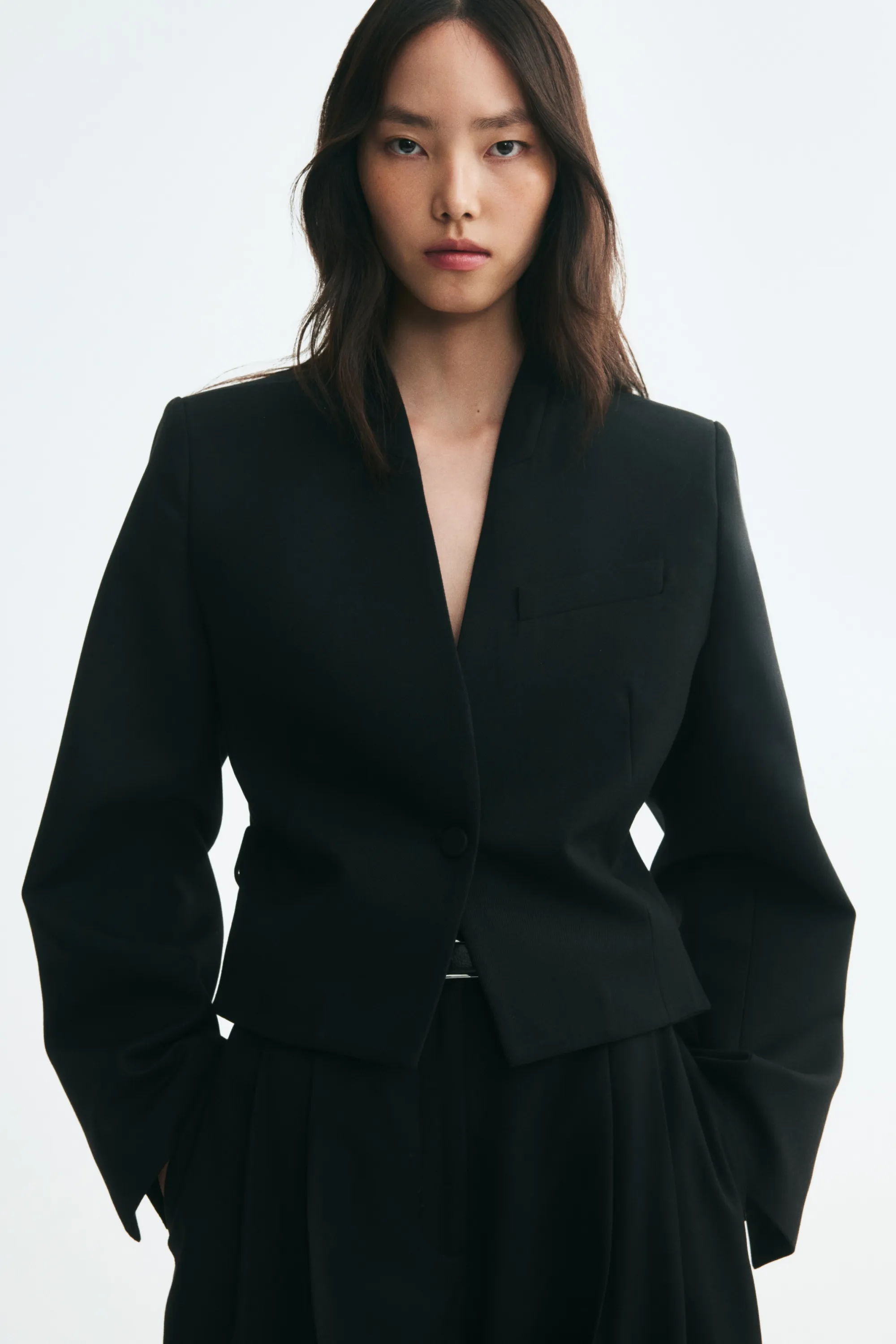 Blazer court avec détail ceinture - Noir