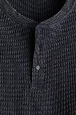T-shirt gaufré à col tunisien Regular Fit - Bleu ancien foncé — photo 5