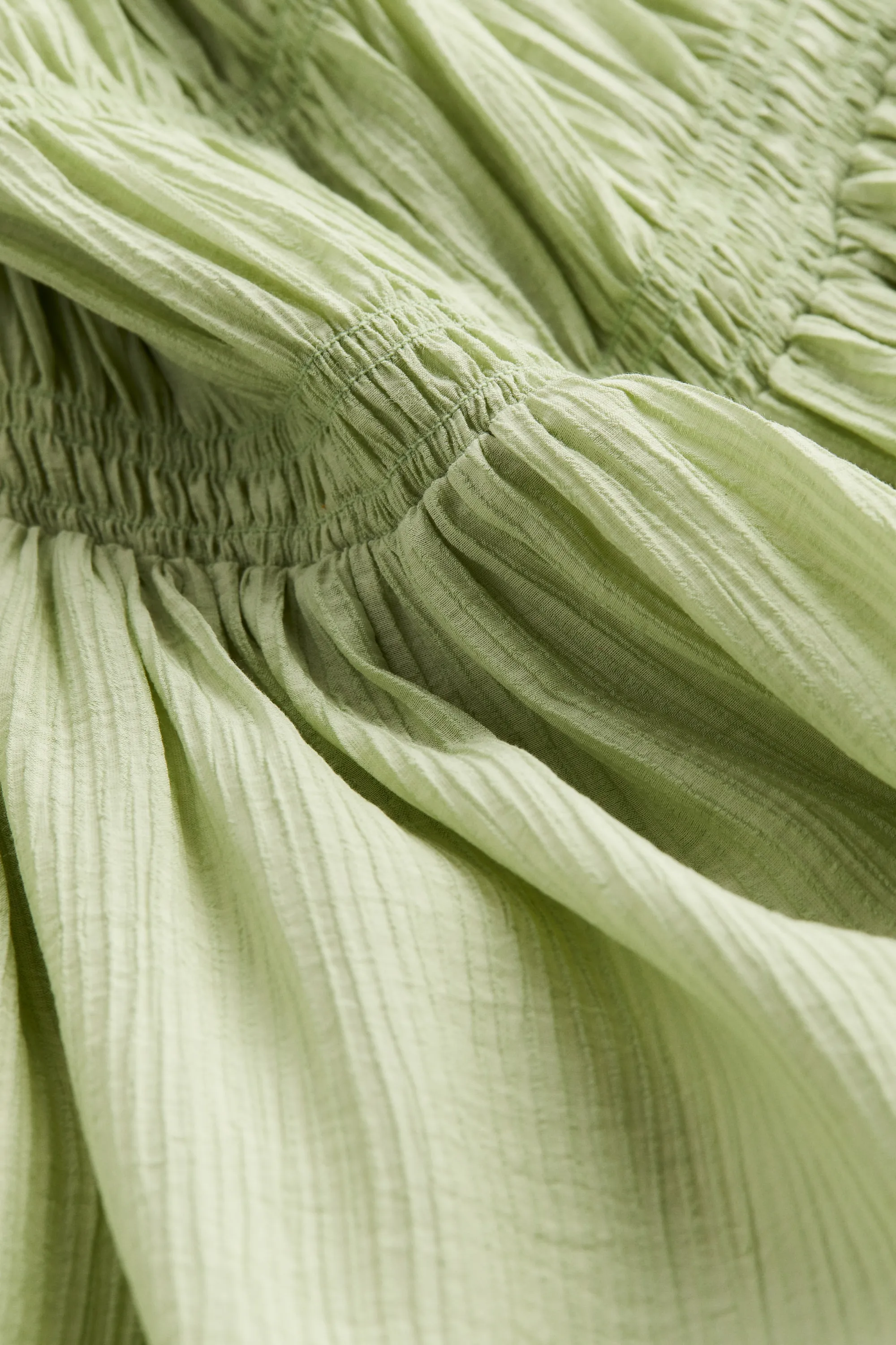 Robe avec corsage smocké - Vert clair
