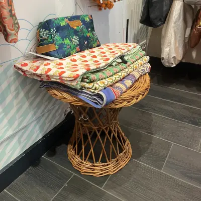 Table Rotin — photo 2