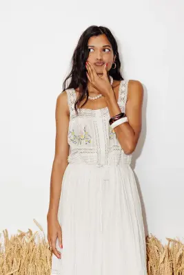 Robe midi en cotonnade brodée — photo 3