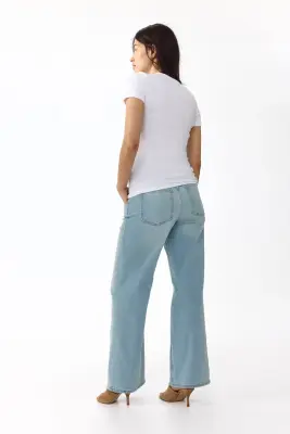 MAMA Jean large - Bleu denim pâle — photo 2