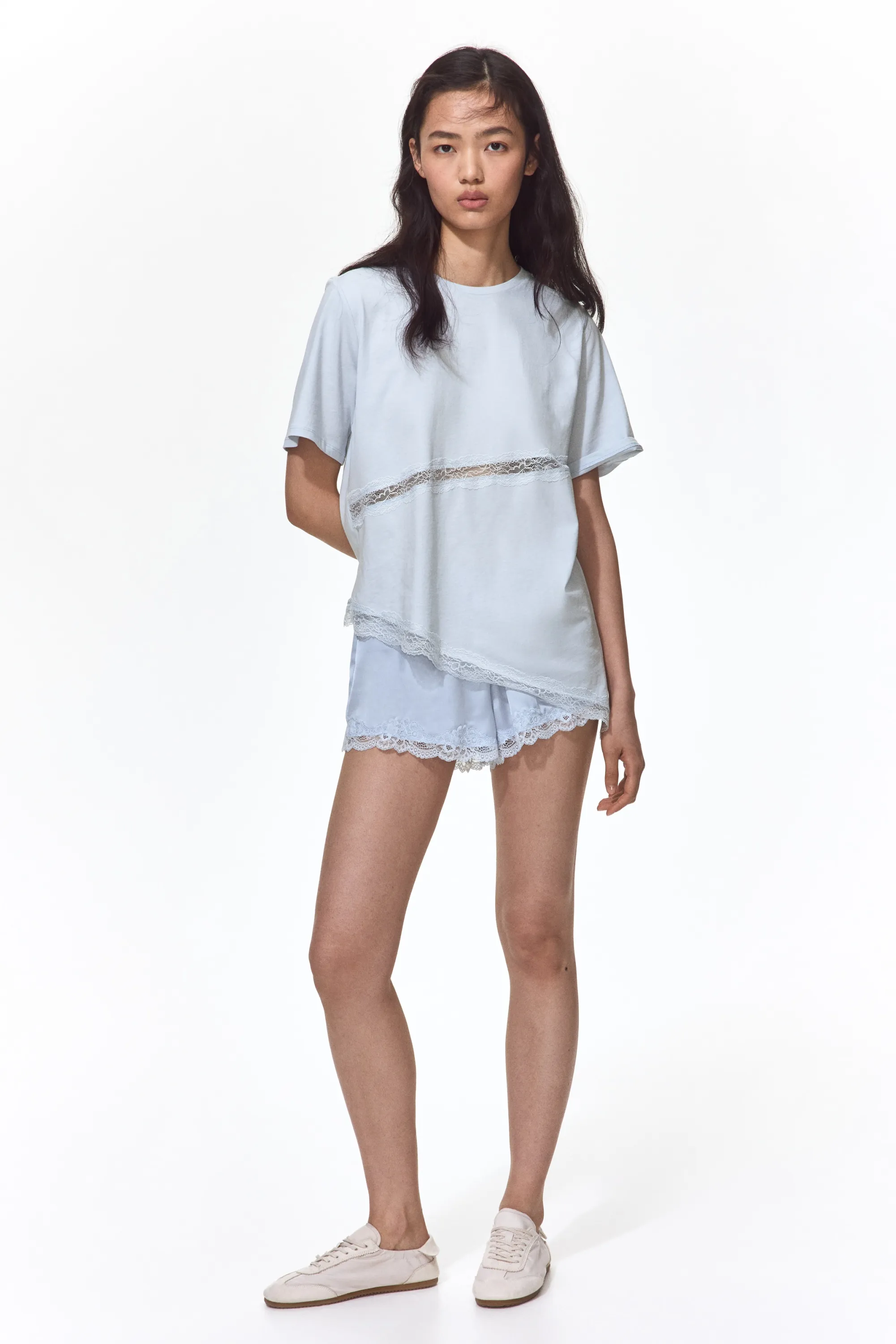T-shirt avec dentelle - Bleu clair