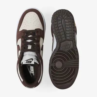 DUNK LOW SUEDE MINI SWOOSH — photo 3