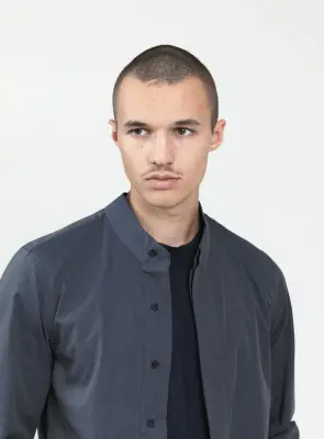 Origami Collar Shirt in Slate End-on-End — photo 2
