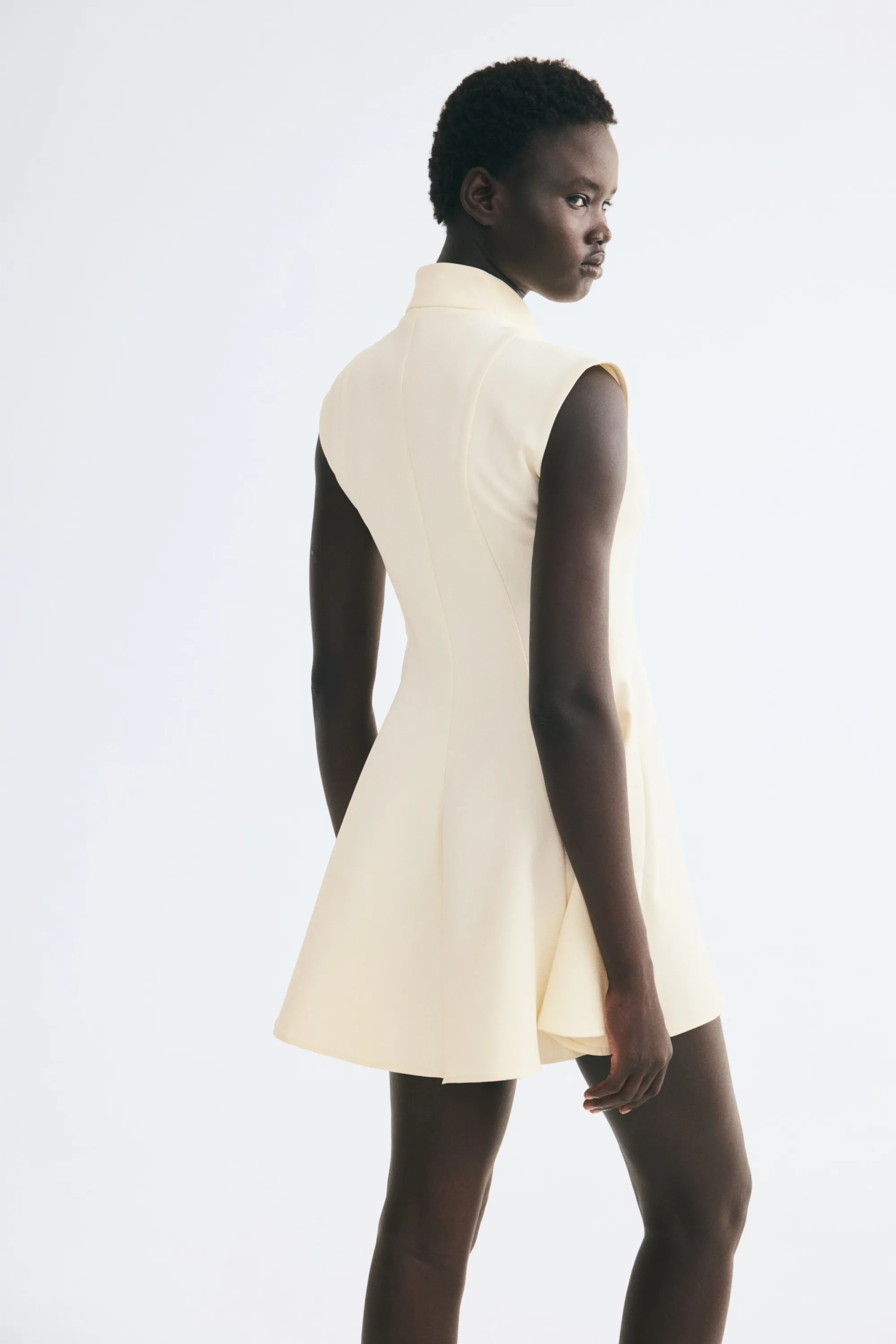 Robe portefeuille avec jupe évasée - Crème