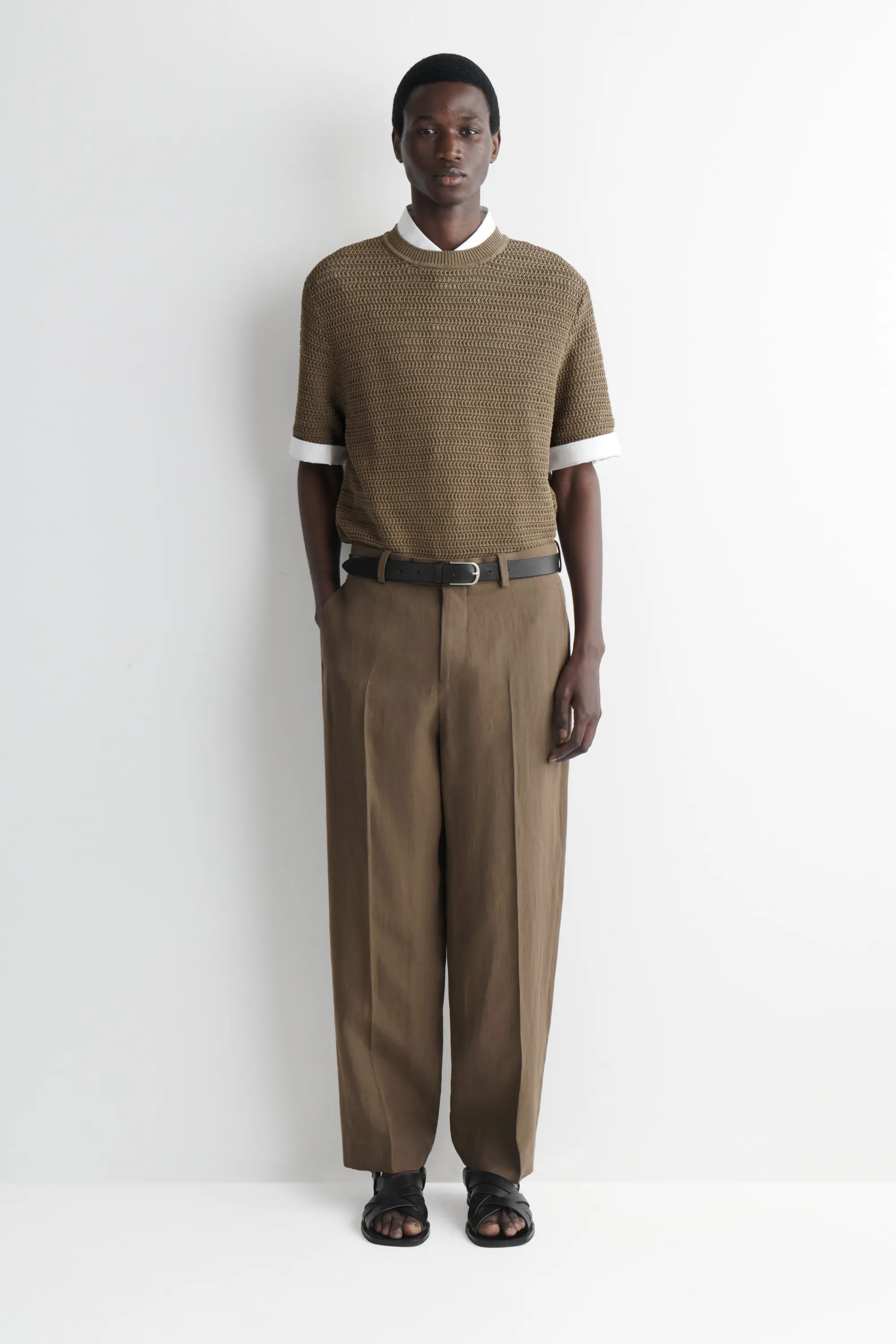 T-SHIRT EN MAILLE AJOURÉE - BRUN