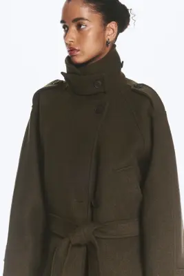 Manteau croisé ceinturé en mélange de laine - Vert kaki foncé — photo 1