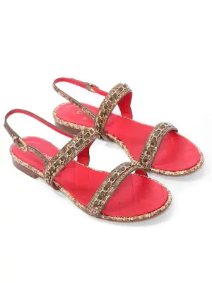 Sandales plates en cuir rouge, tweed kaki et chaîne dorée Prix boutique 1400€ Taille 37.5 — photo 3