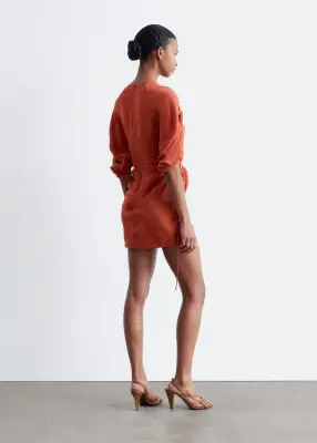 Robe courte sculpturale à fronces - Brun rouille — photo 5