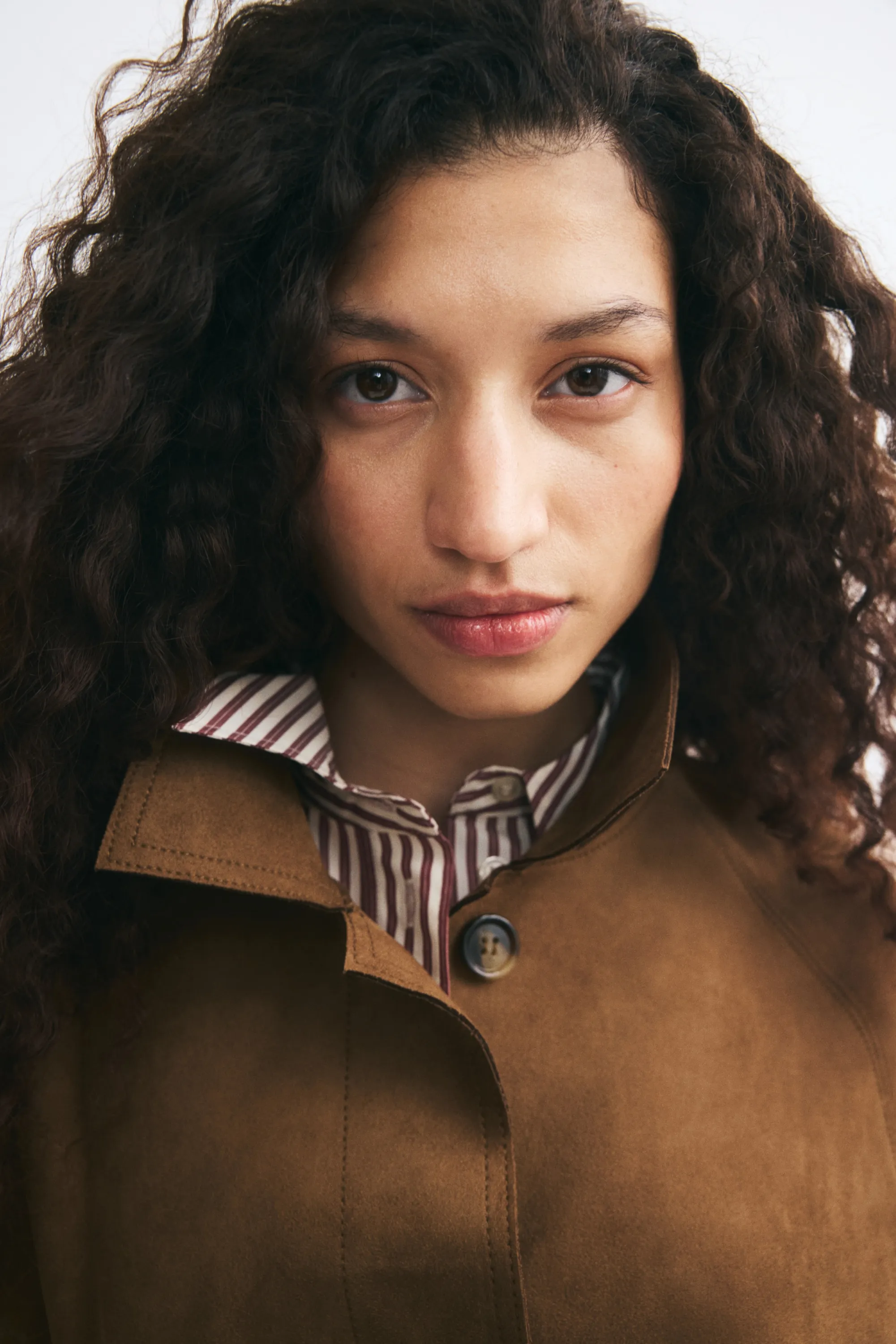 Manteau court avec ceinture à nouer - Beige foncé